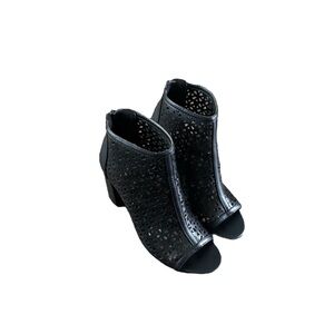 Report Peep Toe Ankle Heels Black Cutout Dress Shoes Sz 8